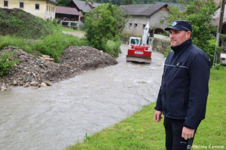 Včerajšnje močno neurje v Motniku (58)